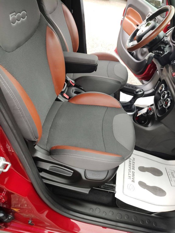 2016 FIAT 500L Image 38