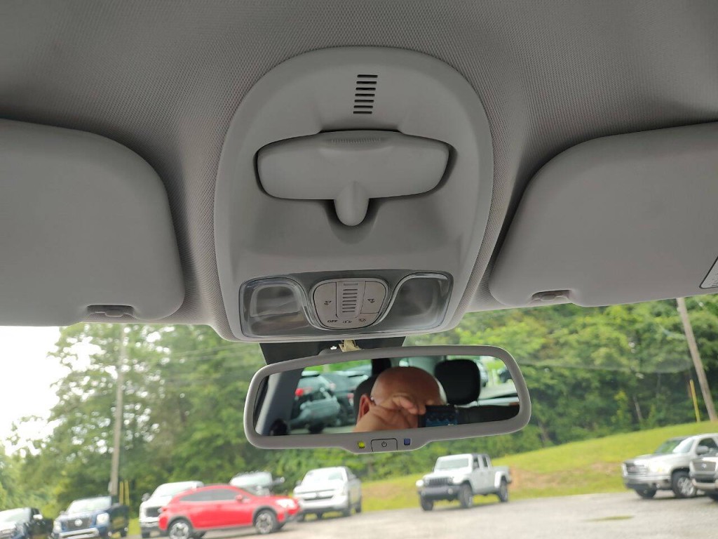 2016 FIAT 500L Image 46