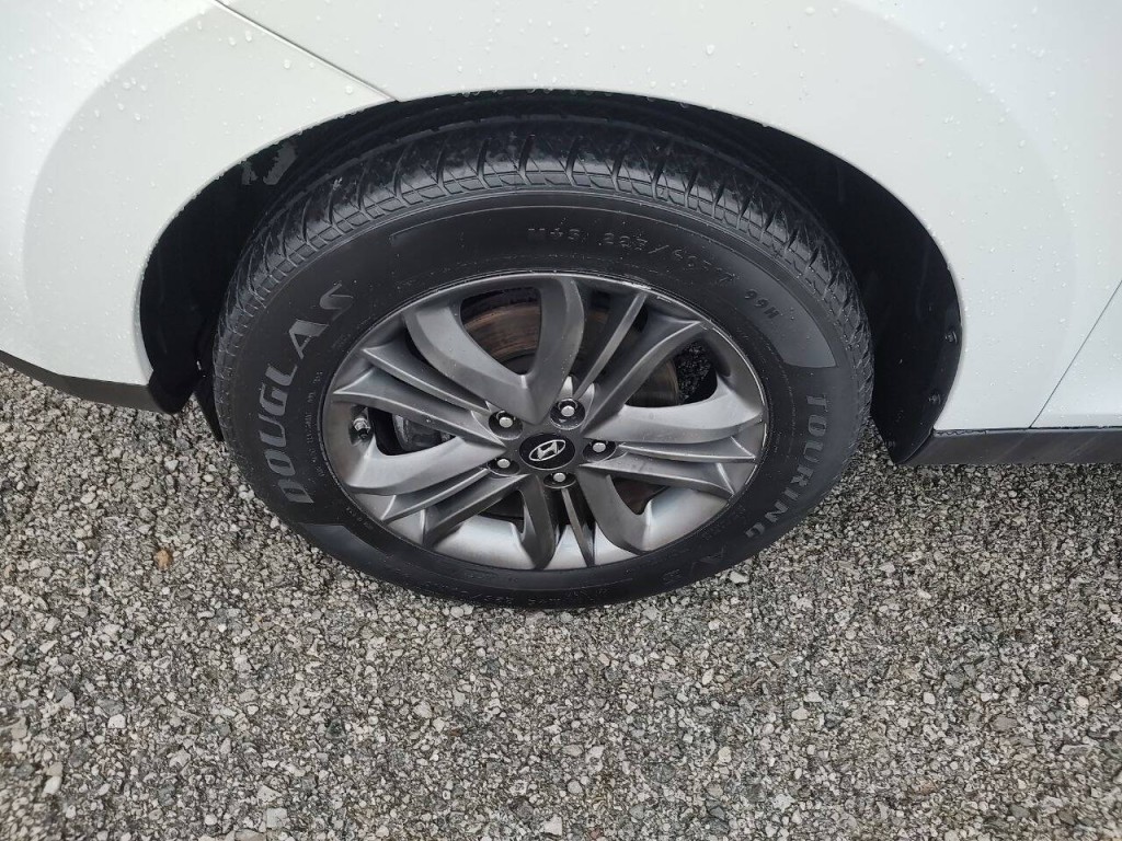 2015 Hyundai Tucson Image 11