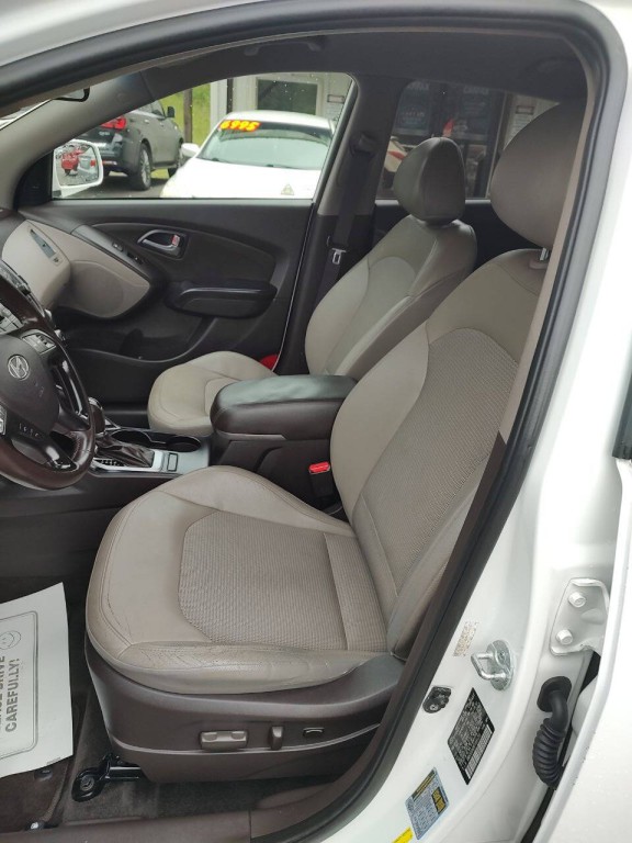 2015 Hyundai Tucson Image 15