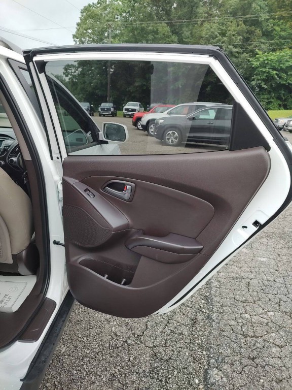 2015 Hyundai Tucson Image 32
