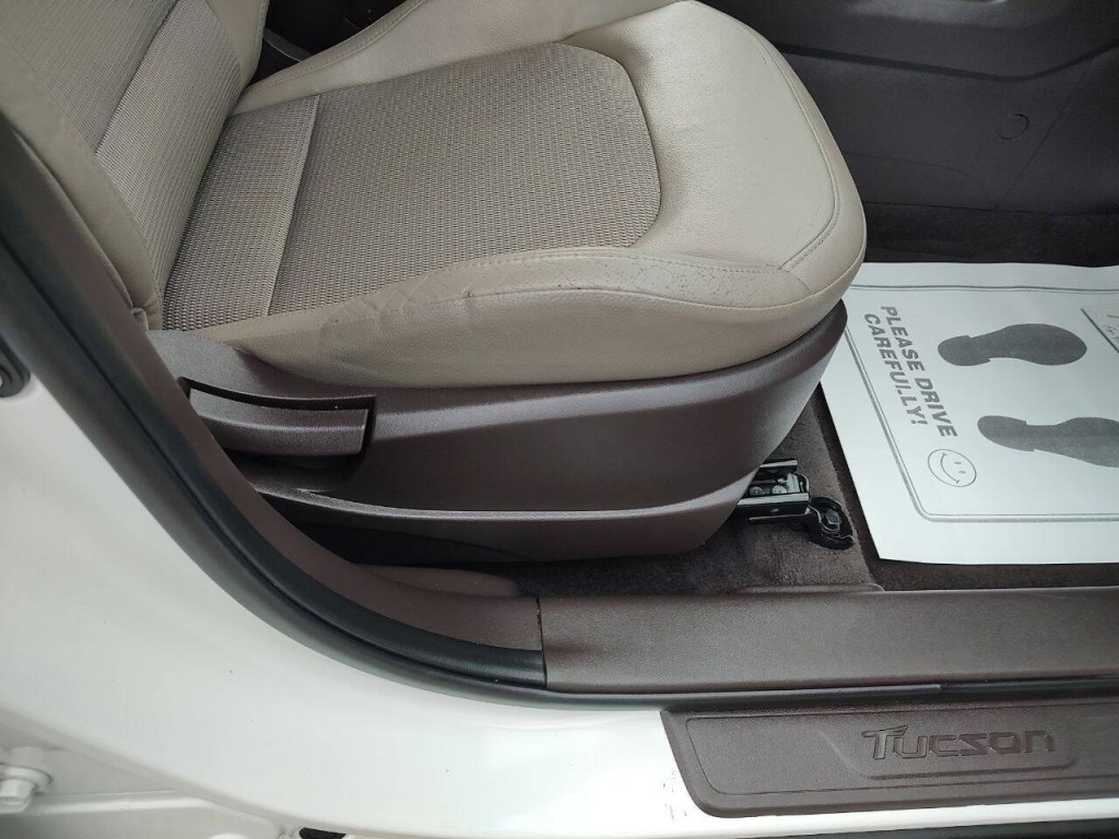 2015 Hyundai Tucson Image 35