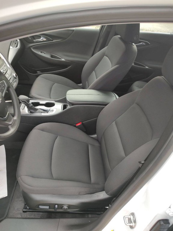 2024 Chevrolet Malibu Image 18