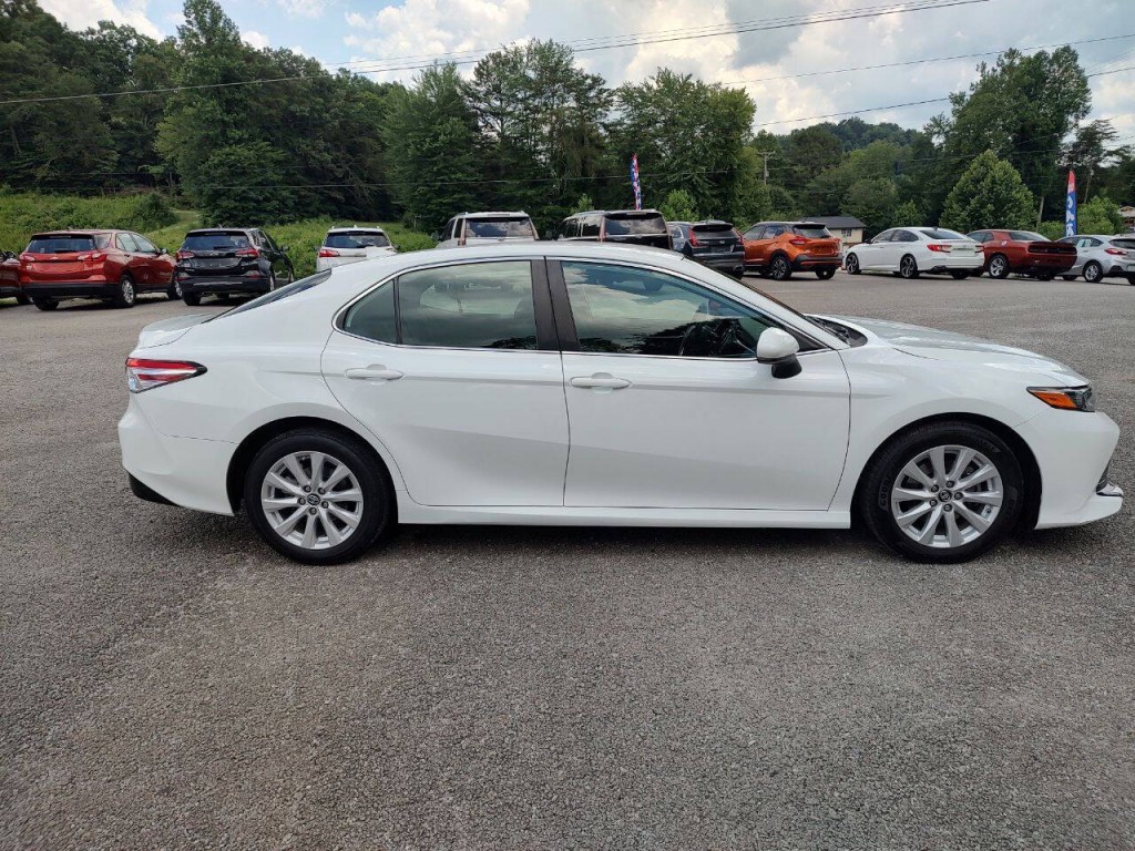 2019 Toyota Camry Image 5