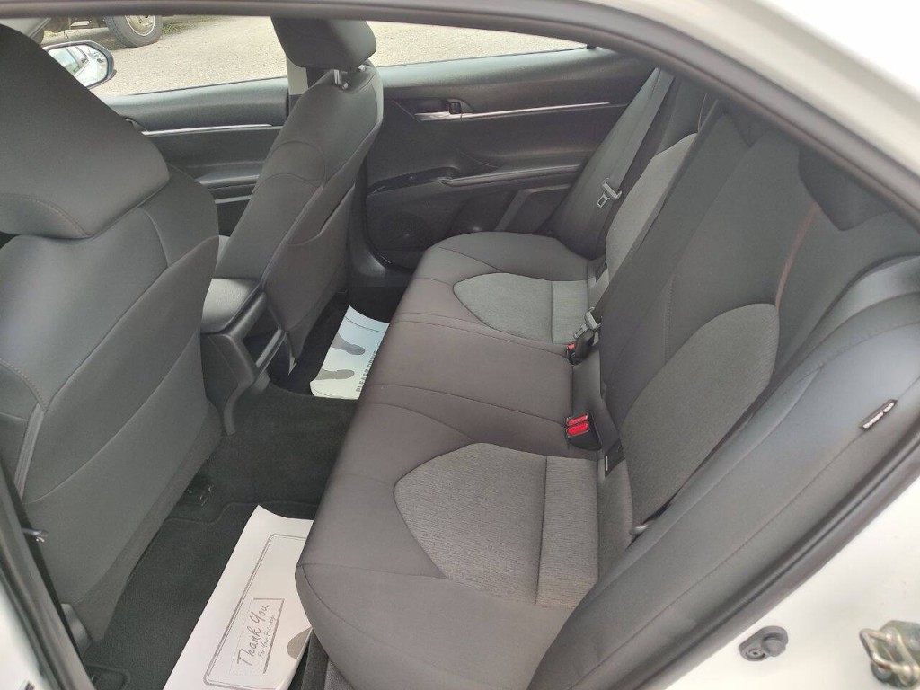 2019 Toyota Camry Image 20