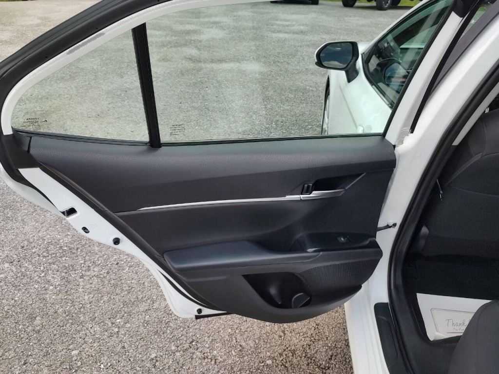 2019 Toyota Camry Image 21