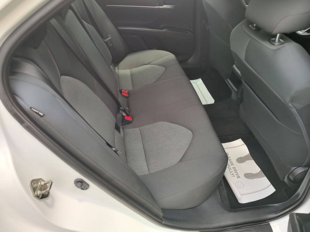 2019 Toyota Camry Image 26