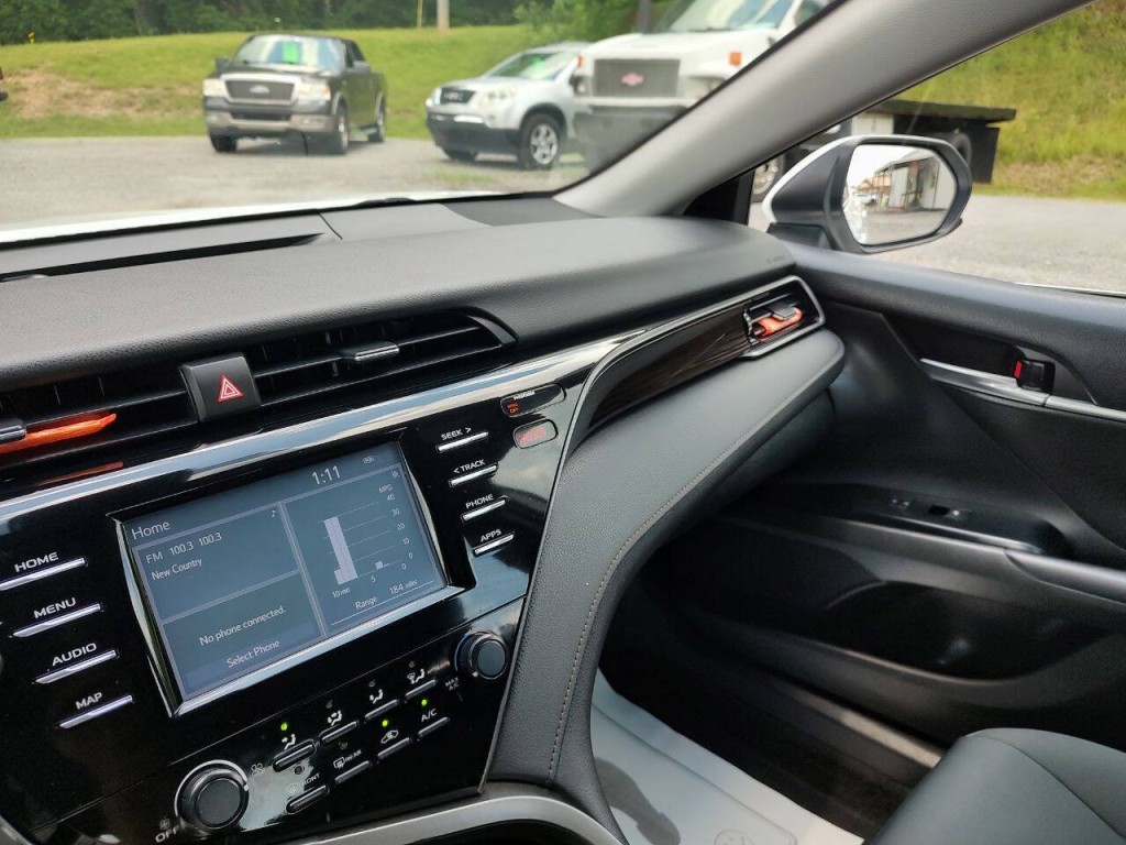 2019 Toyota Camry Image 31