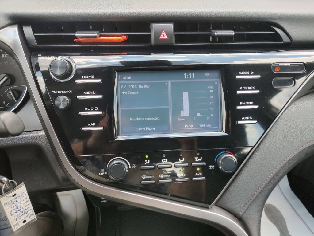 2019 Toyota Camry Image 35