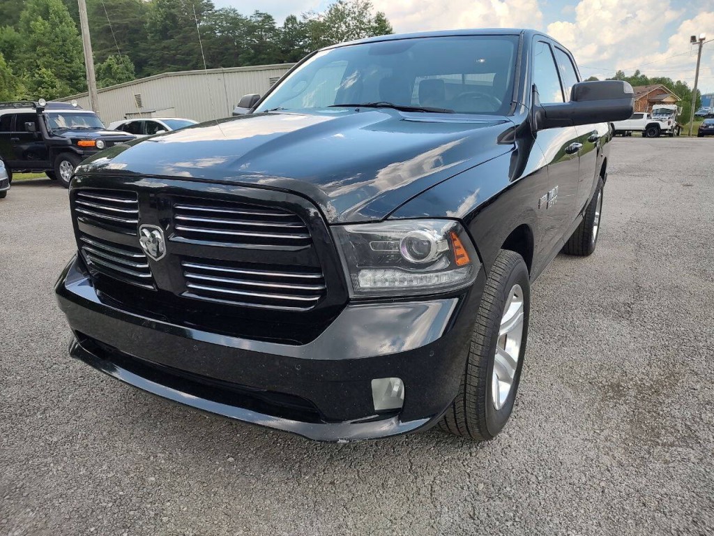 2014 RAM 1500 Image 2