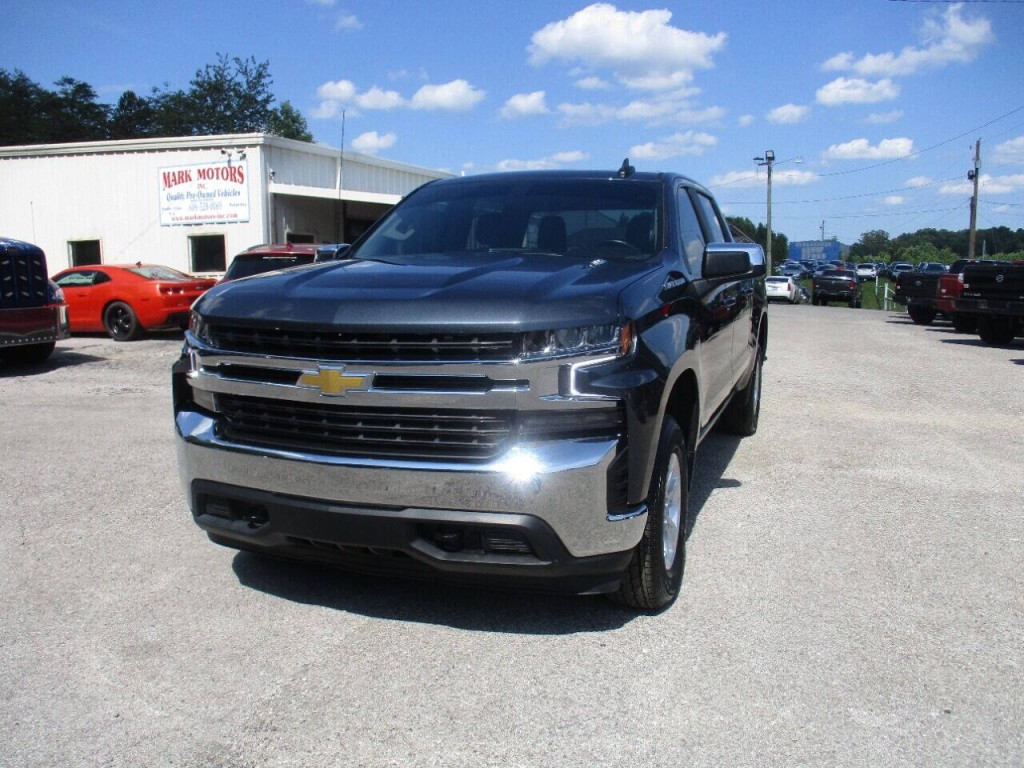 2021 Chevrolet Silverado 1500 Image 2