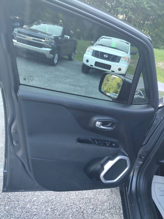 2018 Jeep Renegade Image 21
