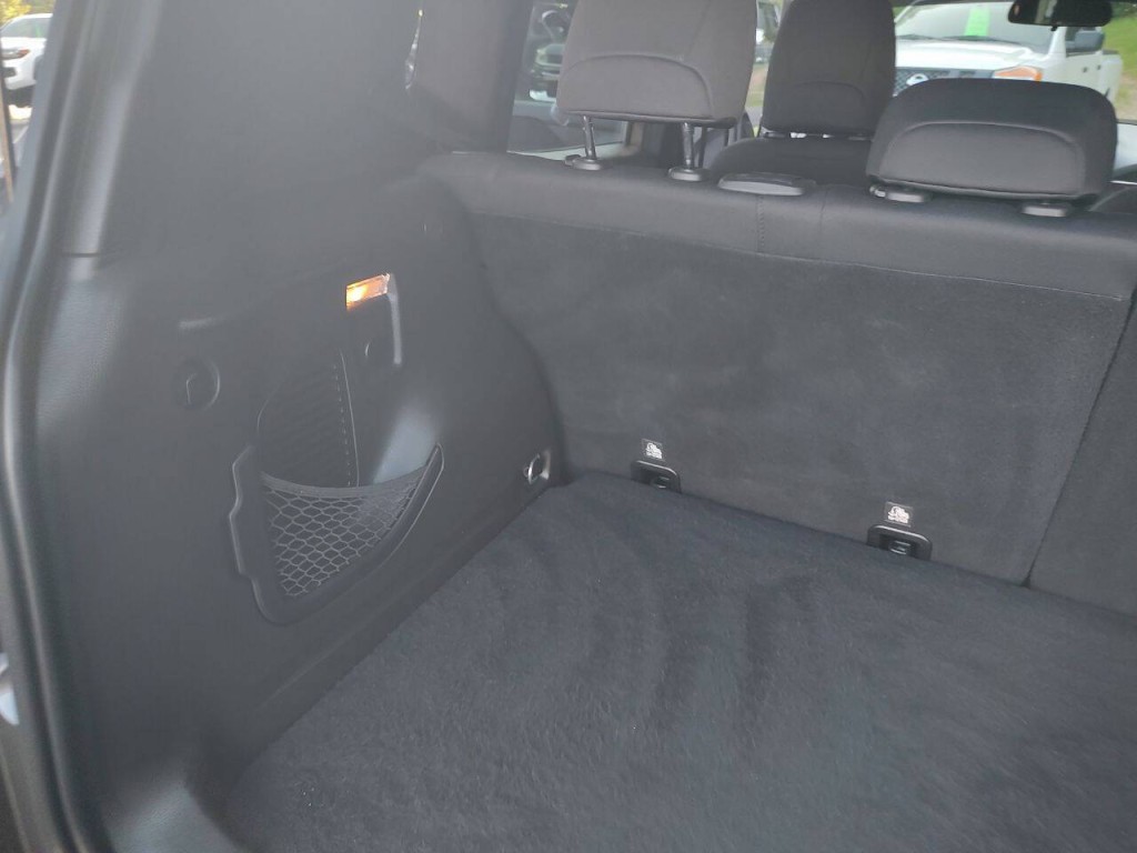 2018 Jeep Renegade Image 30