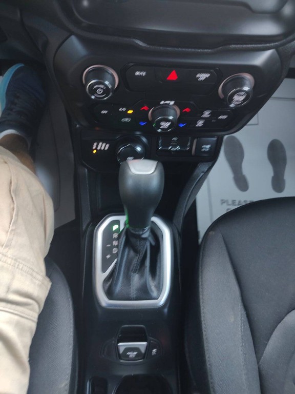 2018 Jeep Renegade Image 40