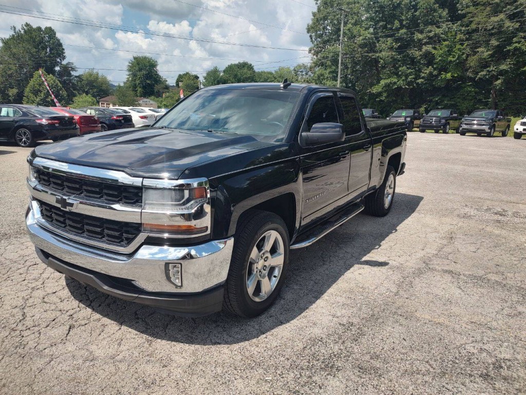 2016 Chevrolet Silverado 1500 Image 2