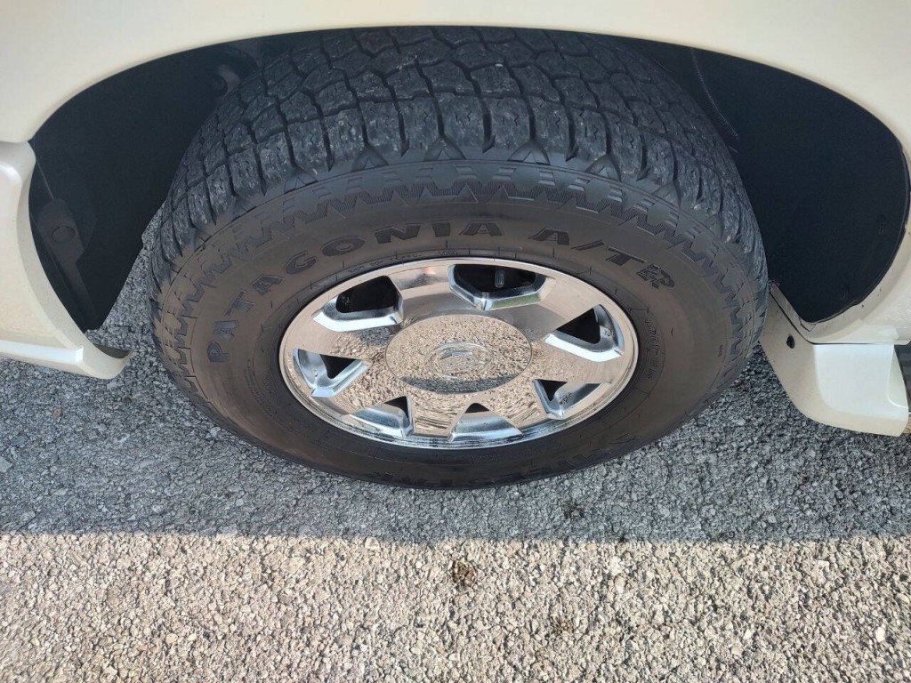 2006 Cadillac Escalade Image 10