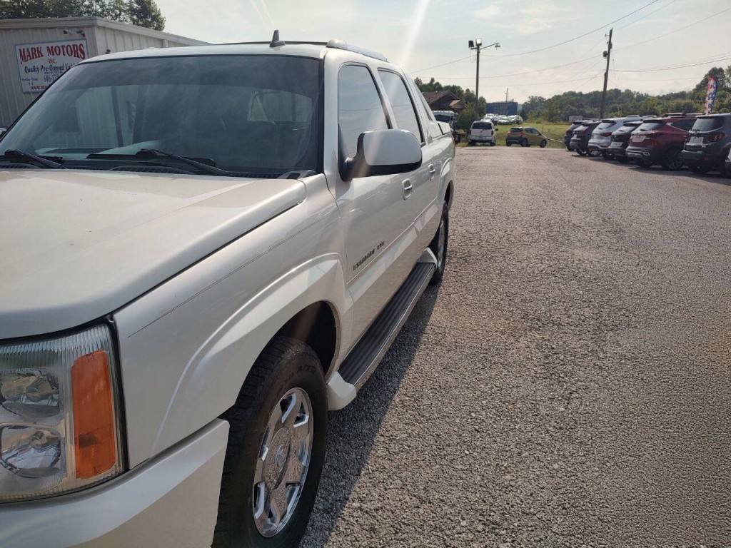 2006 Cadillac Escalade Image 11