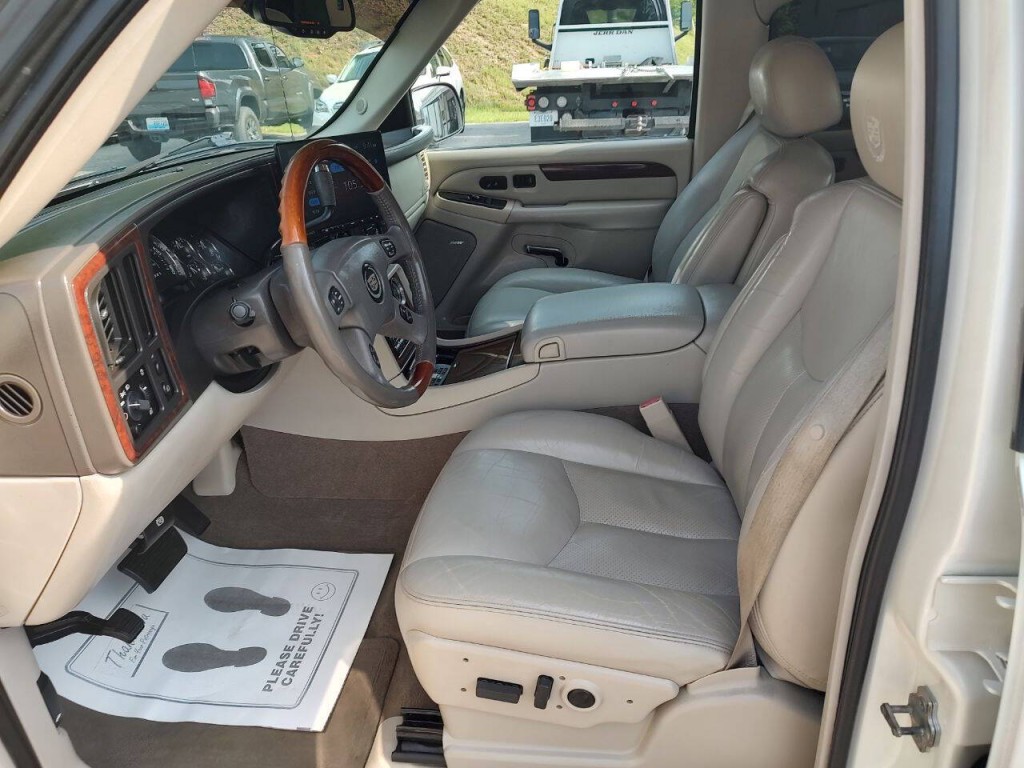 2006 Cadillac Escalade Image 22