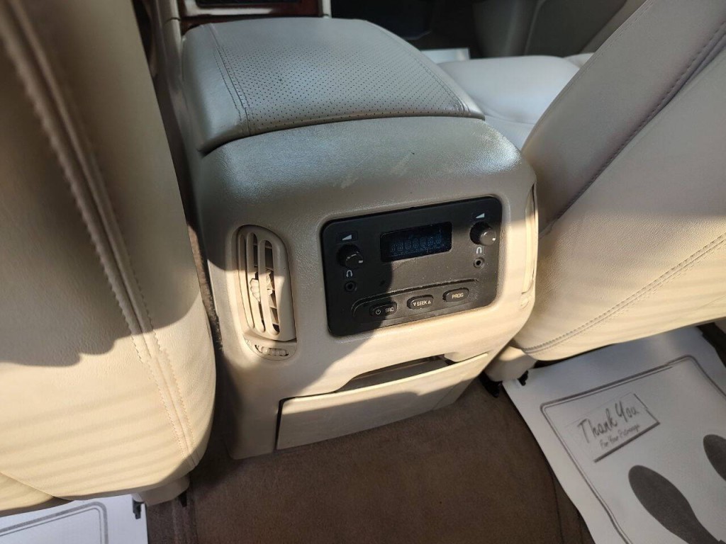 2006 Cadillac Escalade Image 29