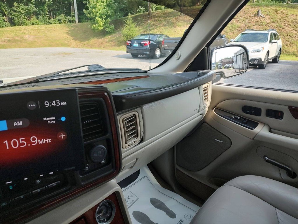 2006 Cadillac Escalade Image 37