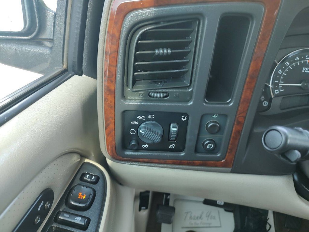 2006 Cadillac Escalade Image 47