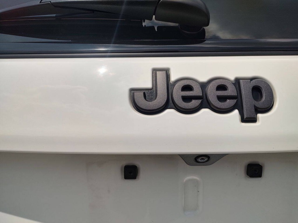 2023 Jeep Compass Image 18