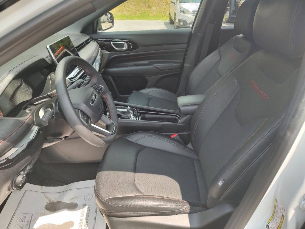 2023 Jeep Compass Image 21