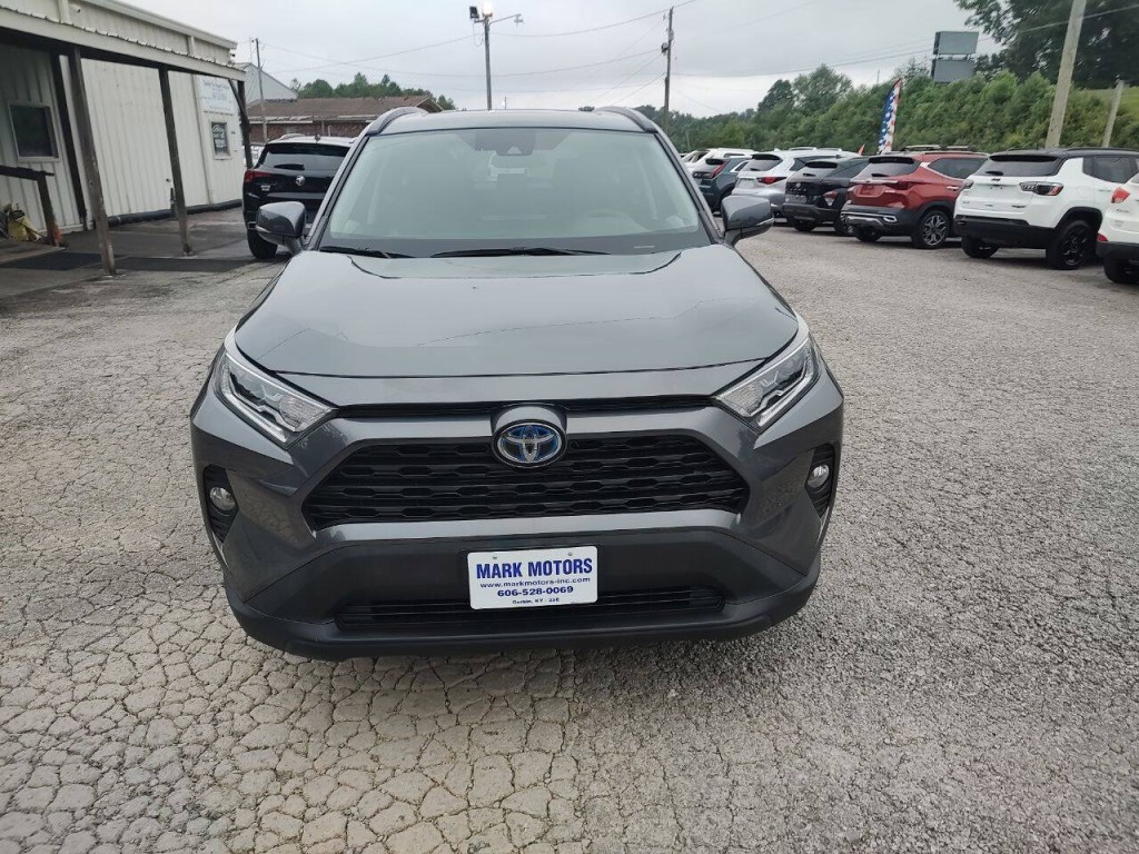2020 Toyota Rav4 Image 2