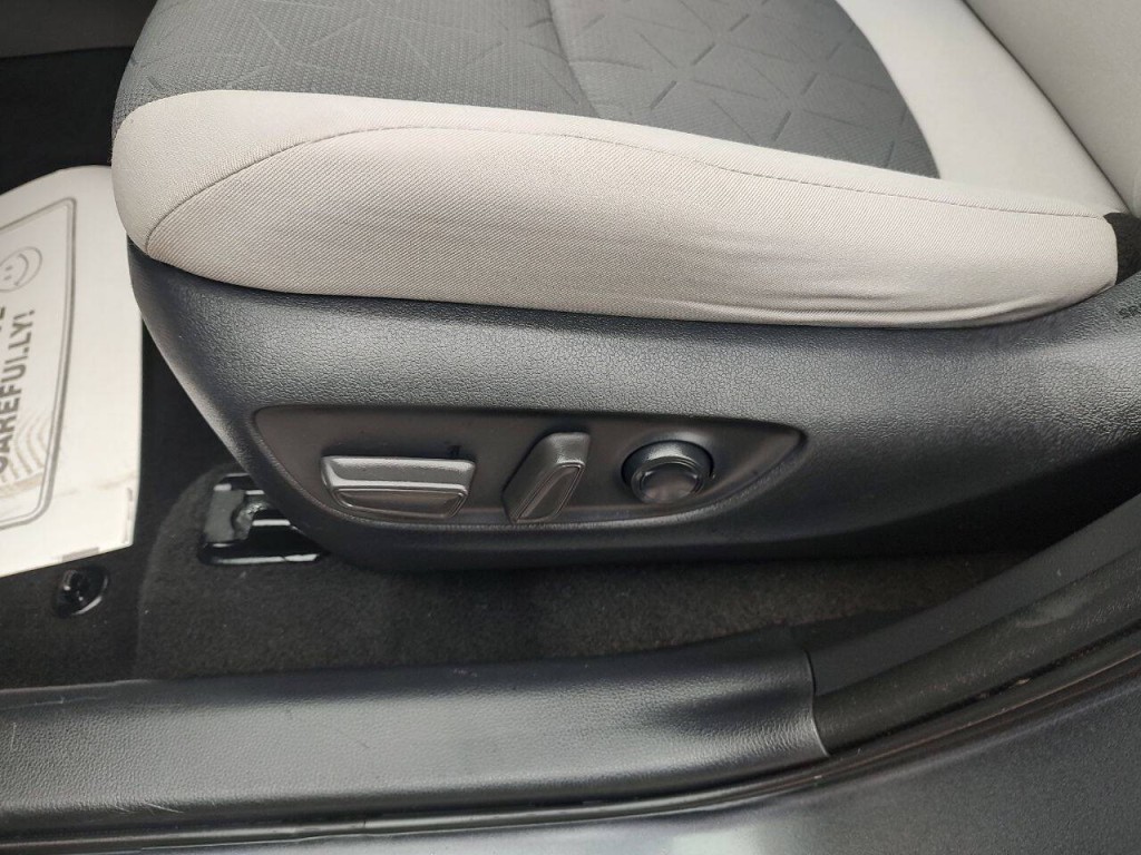 2020 Toyota Rav4 Image 19