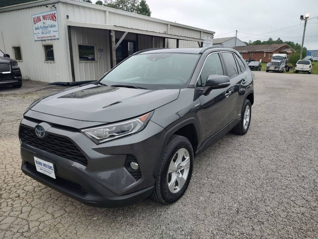 2020 Toyota Rav4 Image 2