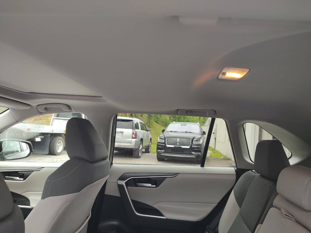 2020 Toyota Rav4 Image 24