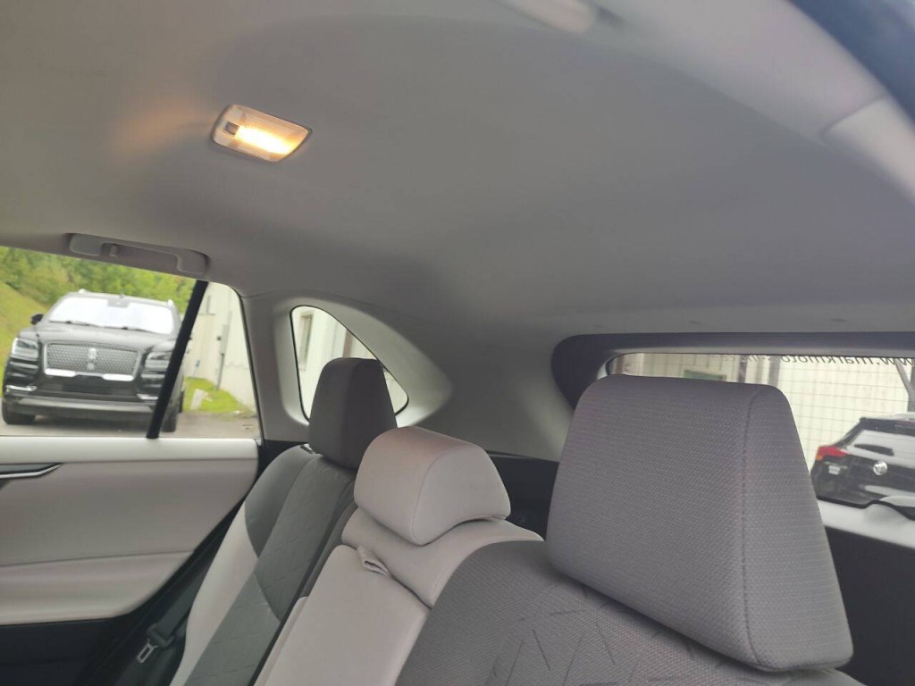 2020 Toyota Rav4 Image 25