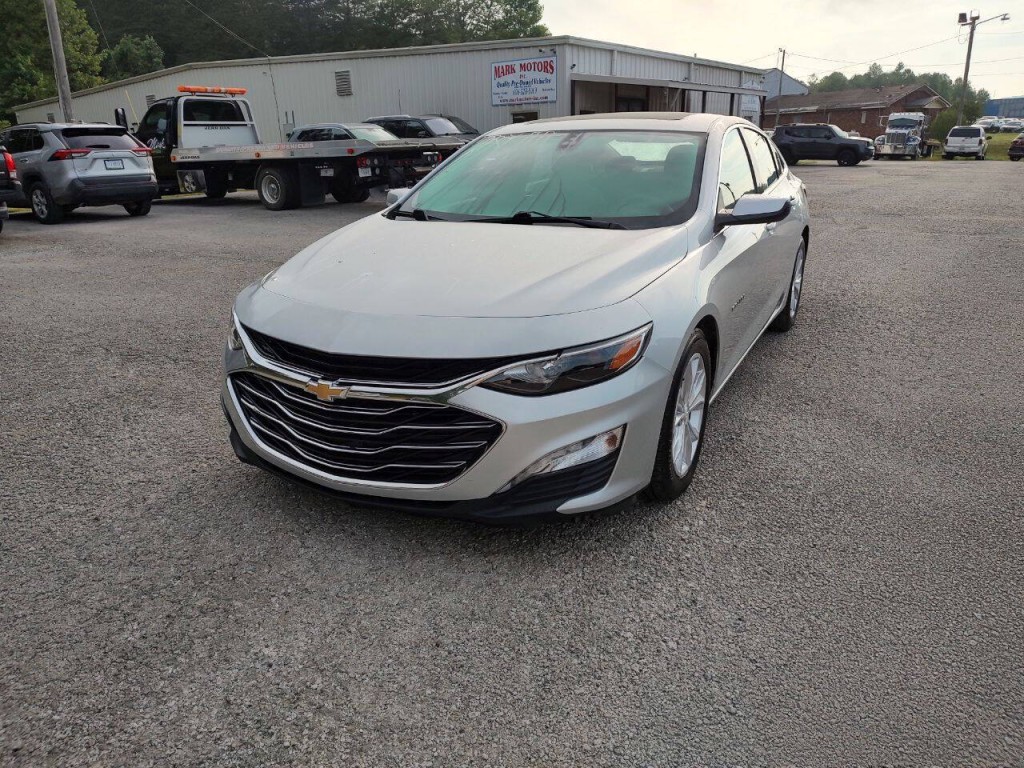 2020 Chevrolet Malibu Image 3