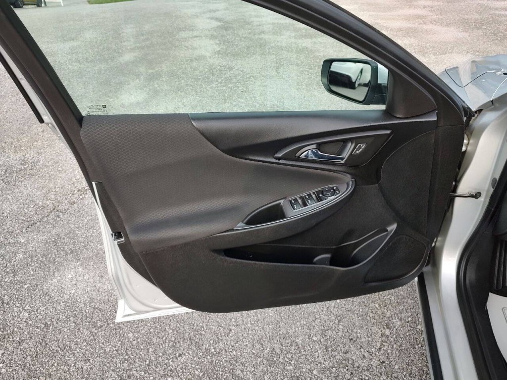 2020 Chevrolet Malibu Image 20