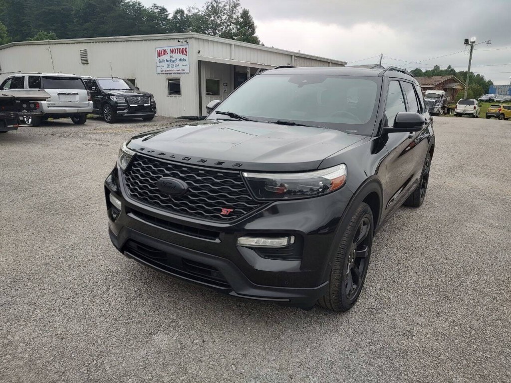 2020 Ford Explorer Image 2