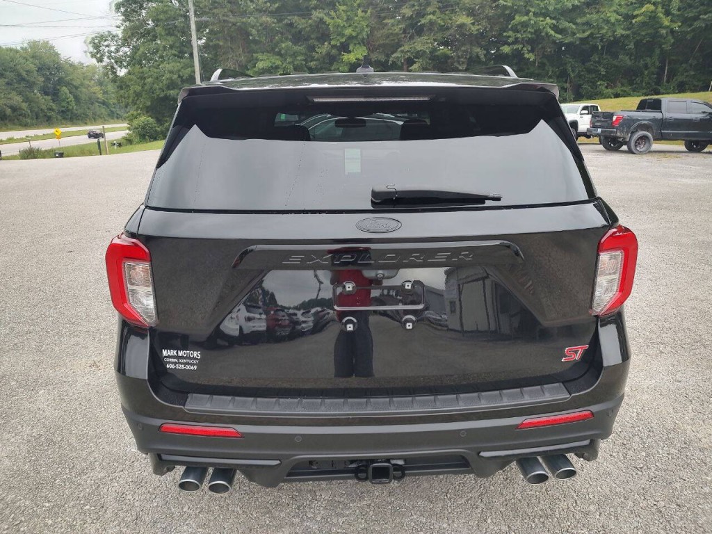 2020 Ford Explorer Image 8