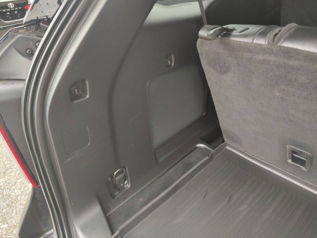 2020 Ford Explorer Image 34