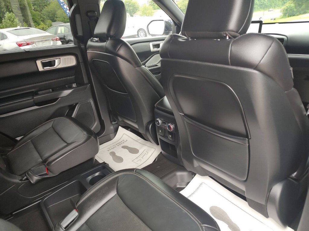 2020 Ford Explorer Image 38