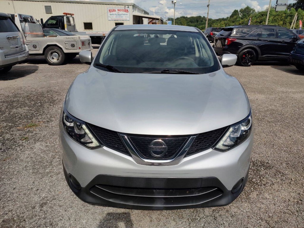 2019 Nissan Rogue Image 3