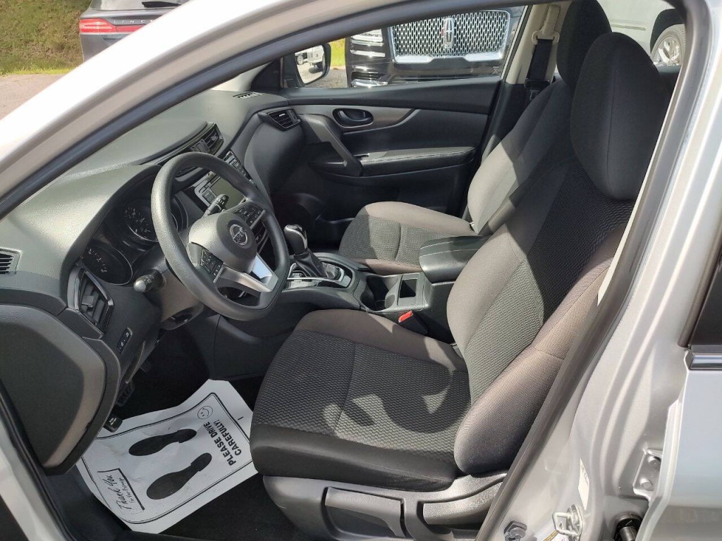 2019 Nissan Rogue Image 15