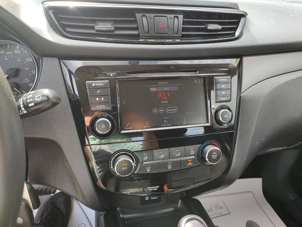 2019 Nissan Rogue Image 32