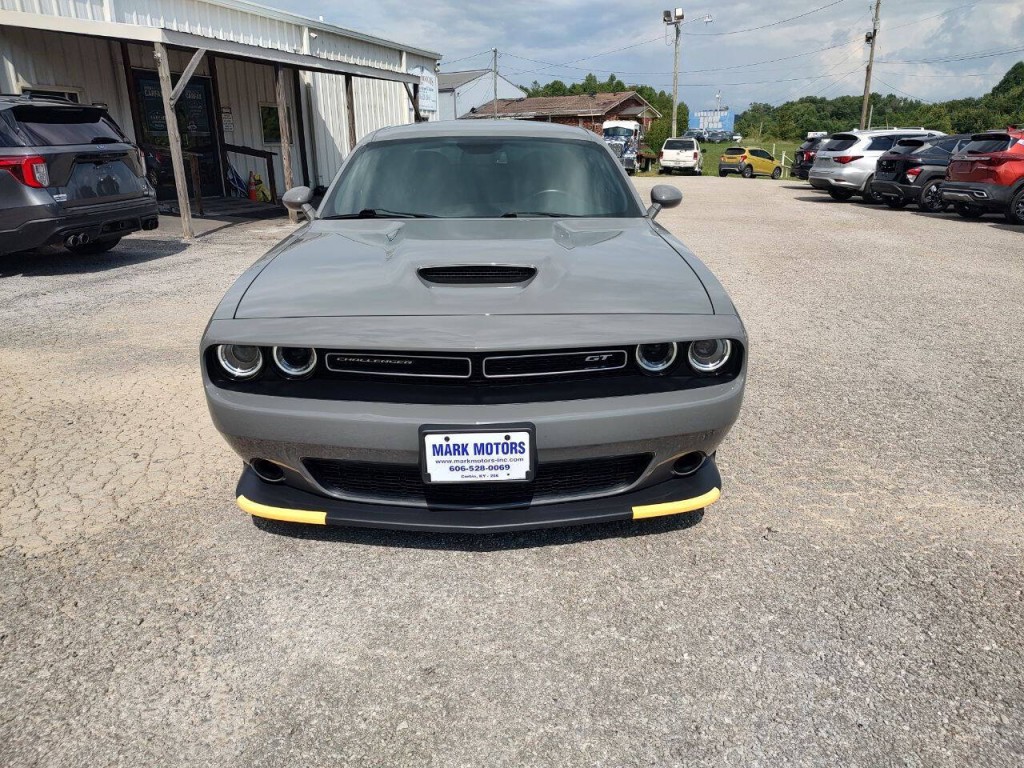 2023 Dodge Challenger Image 3