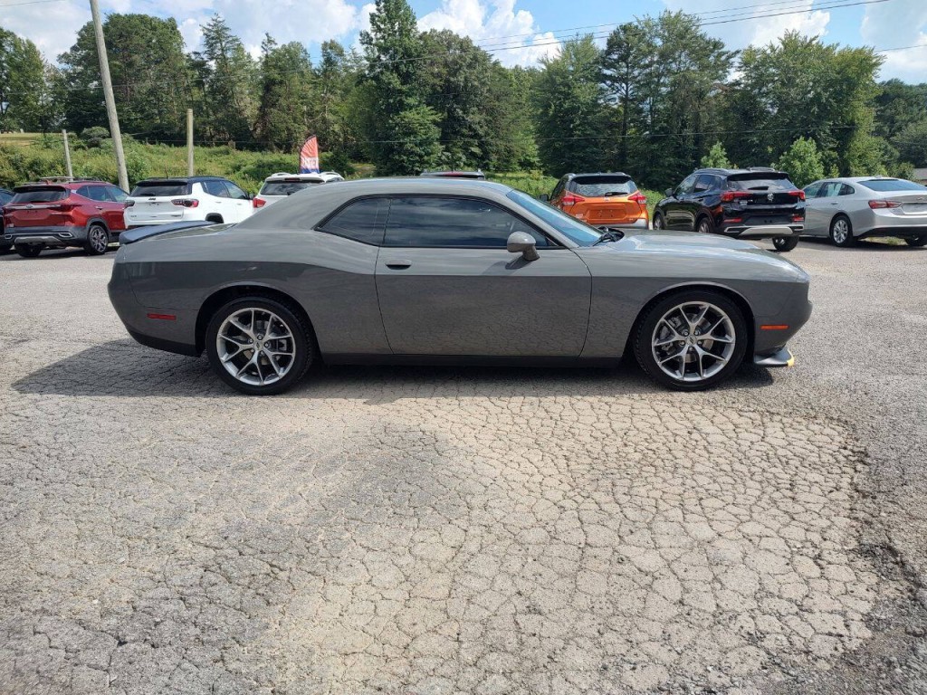 2023 Dodge Challenger Image 5