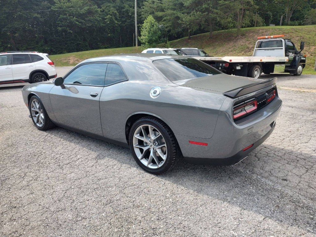 2023 Dodge Challenger Image 8