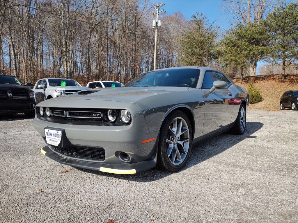 2023 Dodge Challenger Image 2