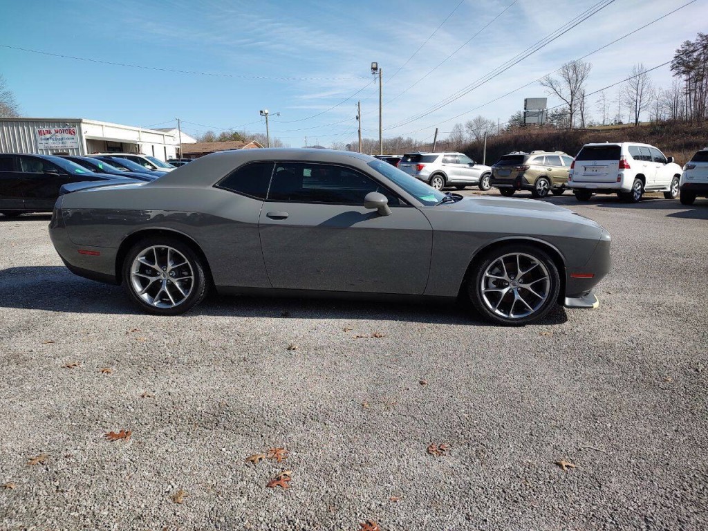 2023 Dodge Challenger Image 8