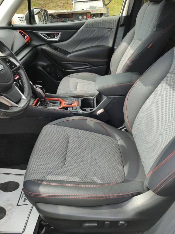 2019 Subaru Forester Image 24