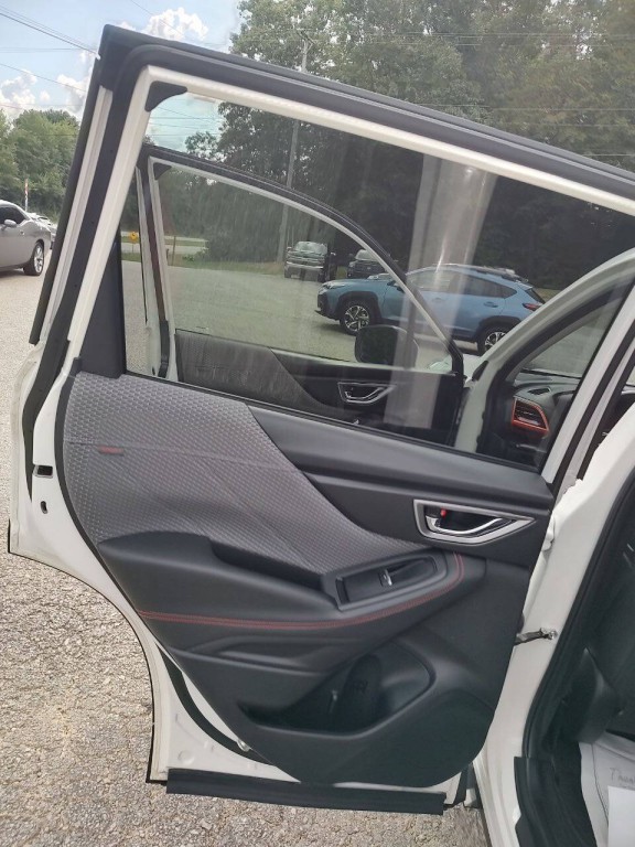 2019 Subaru Forester Image 37