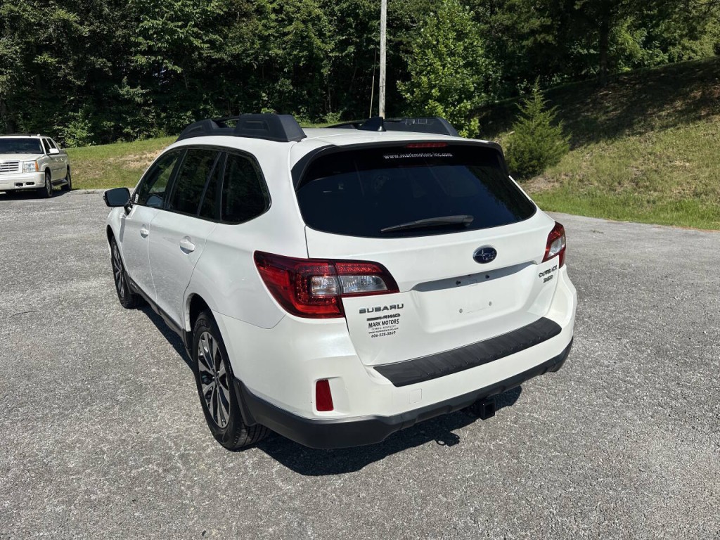 2016 Subaru Outback Image 7