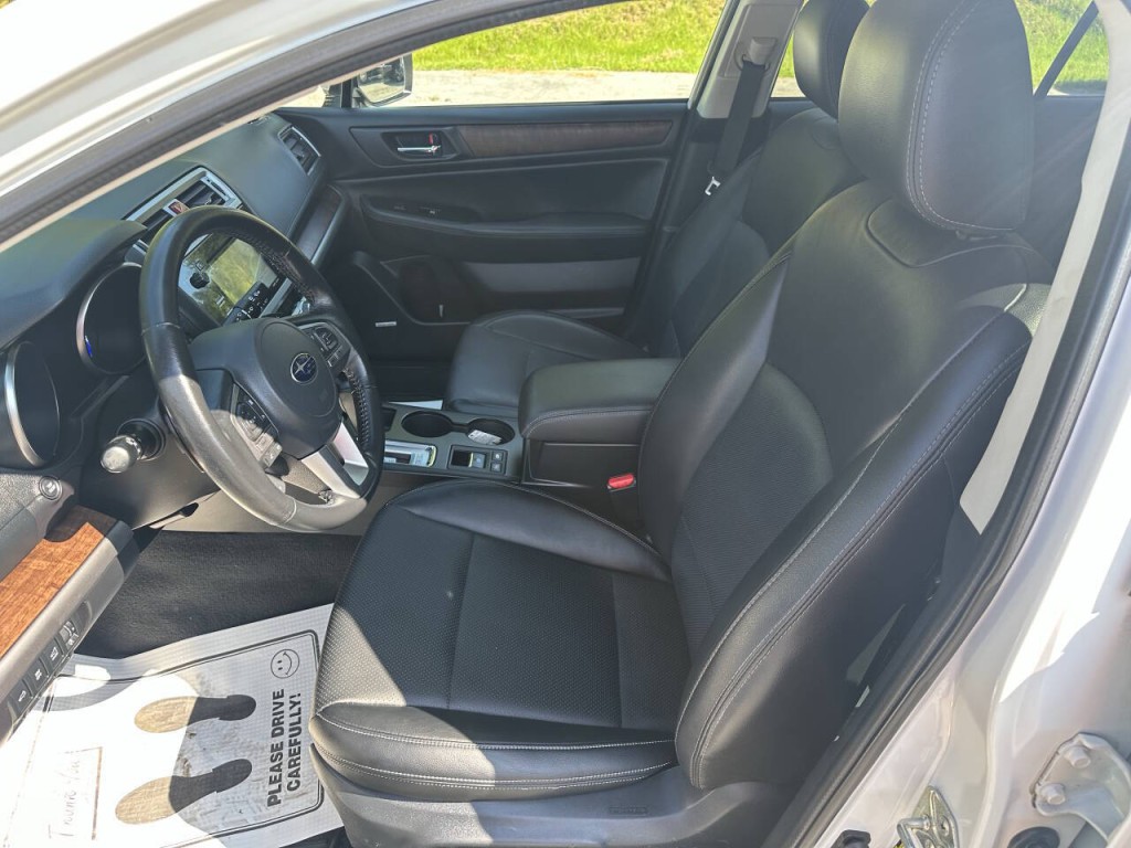 2016 Subaru Outback Image 18